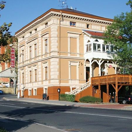 Hotel Mertin Chomutov Dış mekan fotoğraf