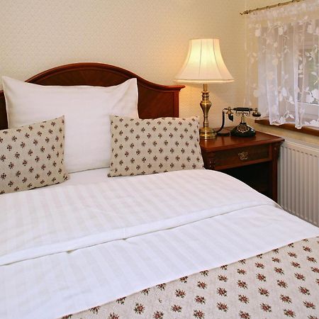 Hotel Mertin Chomutov Dış mekan fotoğraf