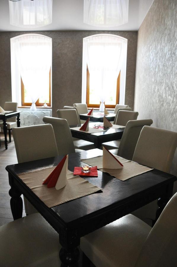 Hotel Mertin Chomutov Dış mekan fotoğraf