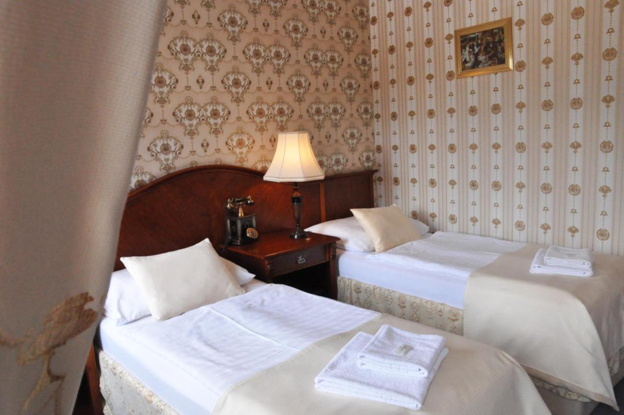 Hotel Mertin Chomutov Dış mekan fotoğraf
