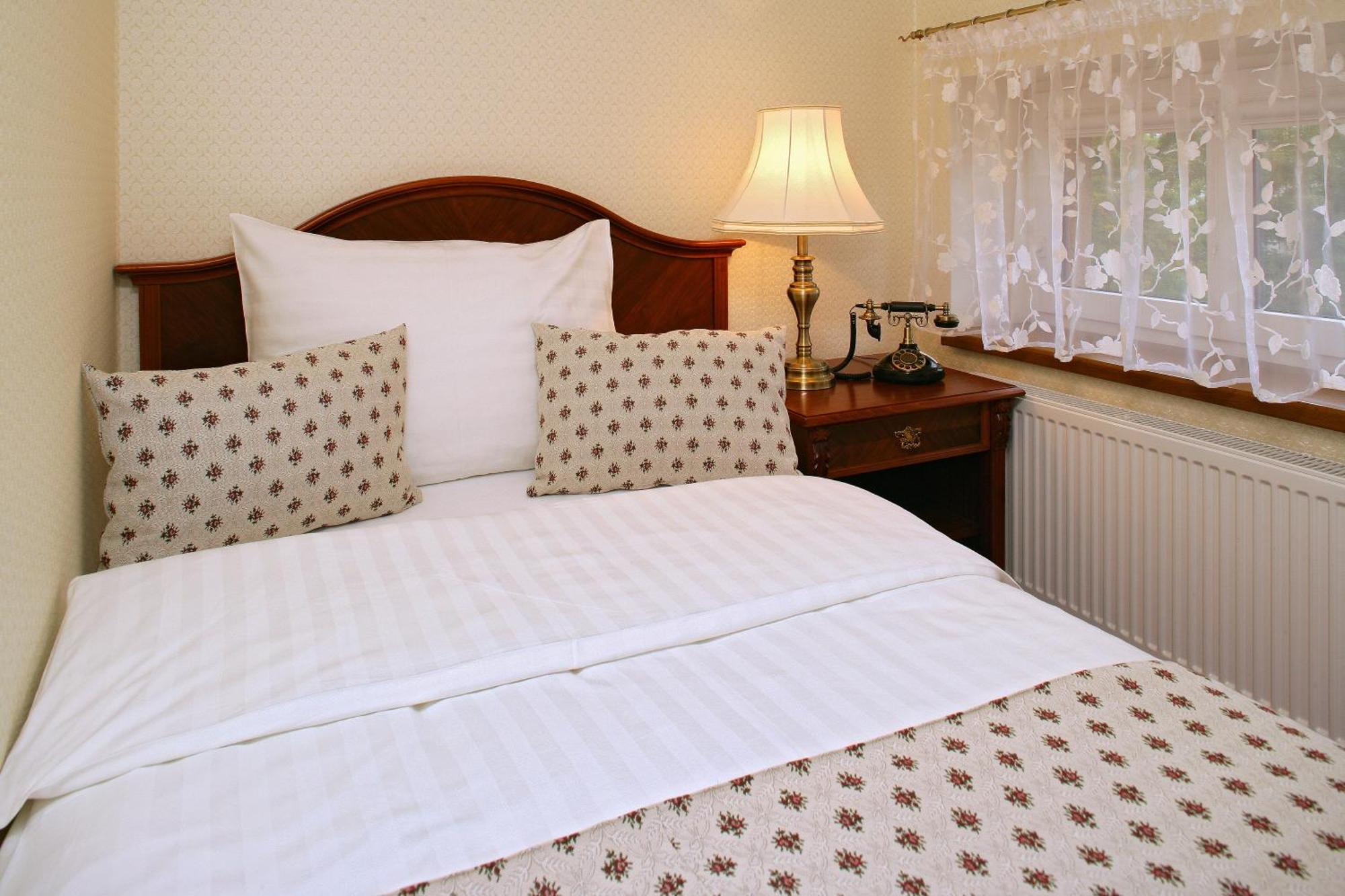 Hotel Mertin Chomutov Dış mekan fotoğraf